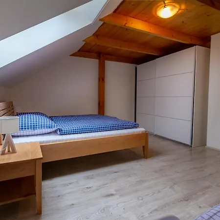 Apartment Rodinny Dum *